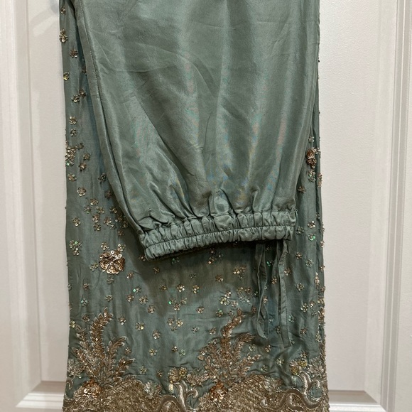 Tena Durrani Bridal Formal Dress - Picture 4 of 8